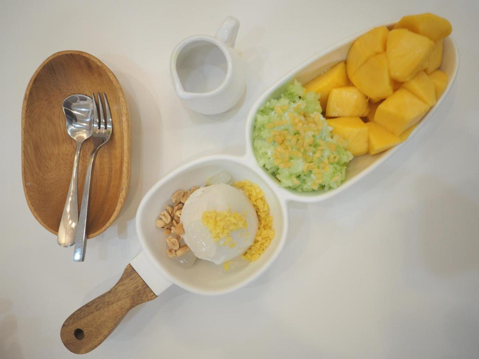 Food & Drinks 5, Nornnuea at Inthanon, Chom Thong
