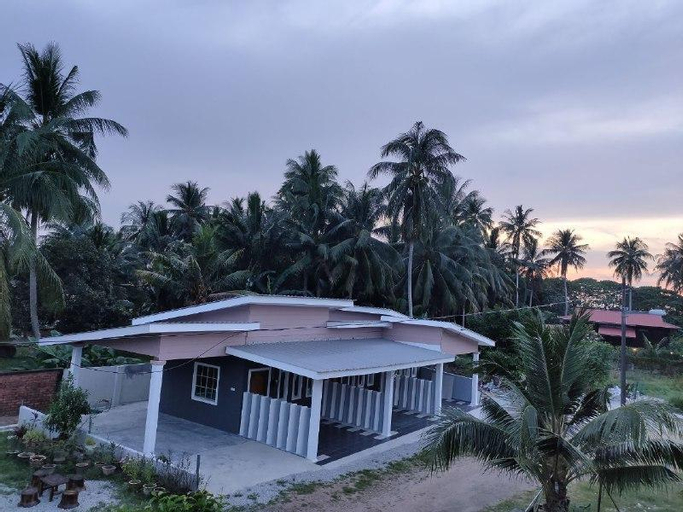Exterior & Views 1, Naa's Airport Inn, Langkawi