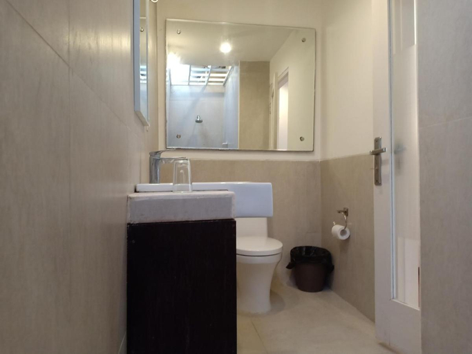 Bathroom 2, Villa Phyphy 2, Lombok