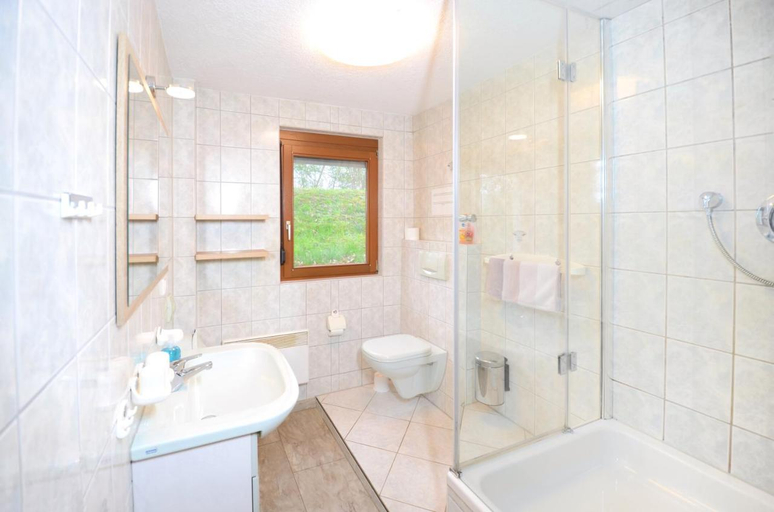 Bathroom 3, Nice rooms Strasbourg - Europapark, Ortenaukreis