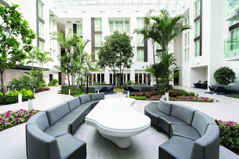 Others 5, Innovation Hotel, Collier