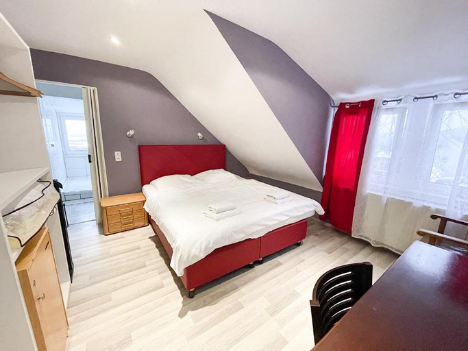 Bedroom 2, Glashütten Hotel, Hochtaunuskreis