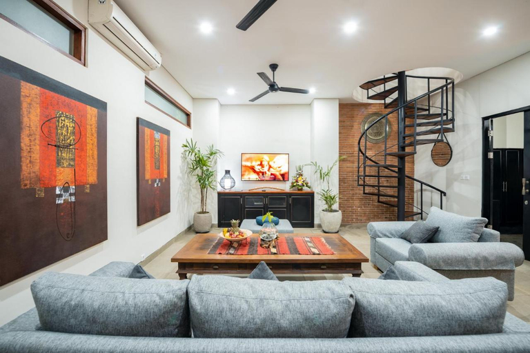 Others 5, Villa Anyar, Badung