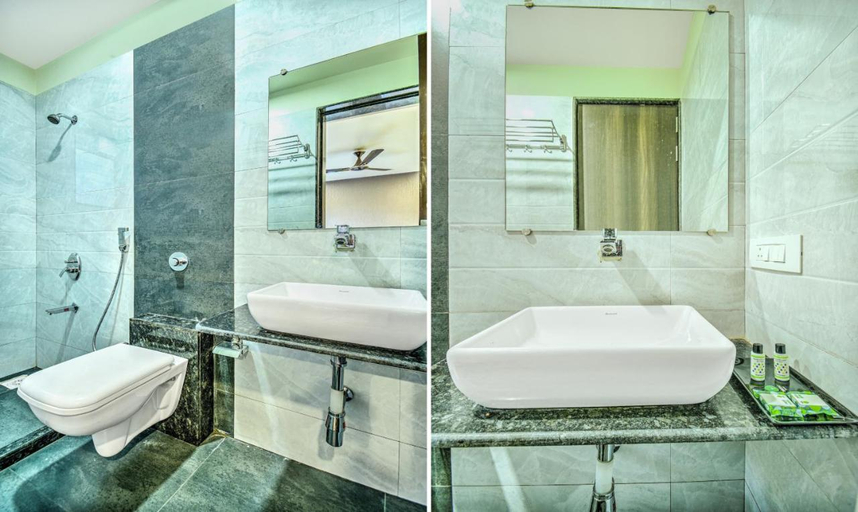 Bathroom, Yifan Hotel, Dalian