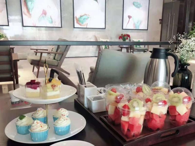Food & Drinks 4, GreenTree Eastern Hotel Gansu Qingyang Huan County Huanjiang Avenue, Qingyang