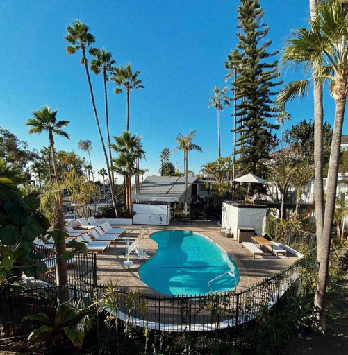 Sport & Beauty 3, Le Petit Pali Laguna Beach, Orange