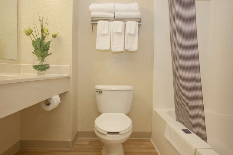 Bathroom 4, Extended Stay America Select Suites Roanoke Airport, Roanoke City