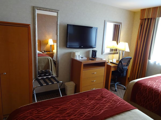Bedroom 5, Bellerose Inn, New York