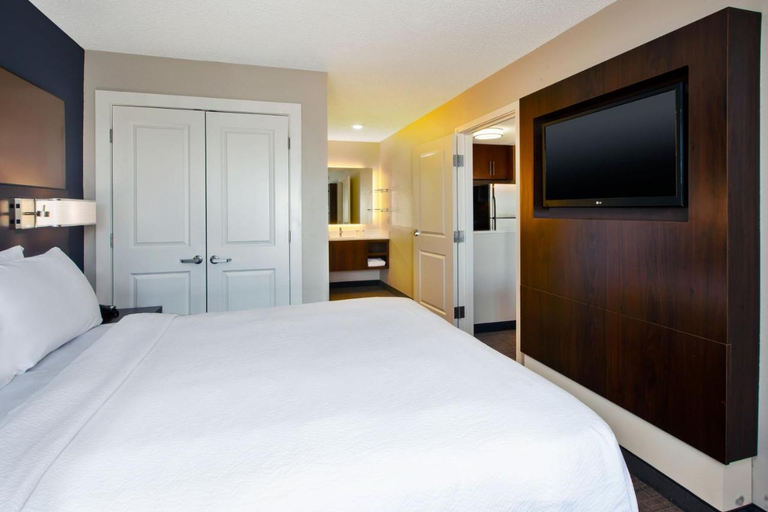 Bedroom 3, Residence Inn by Marriott Ann Arbor North, Washtenaw