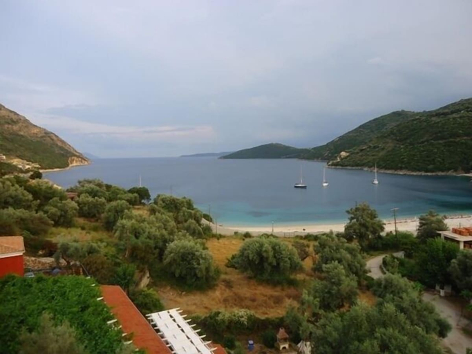 Others 5, Poros Beach, Ionian Islands