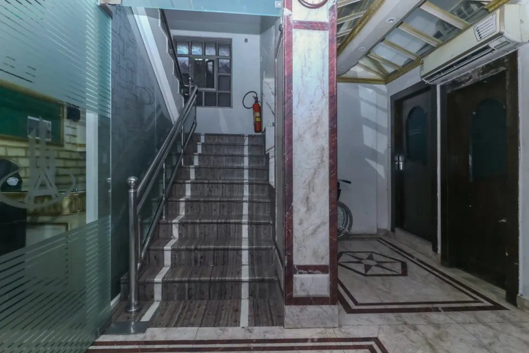 Others 4, Ashreen Guest House, Kolkata