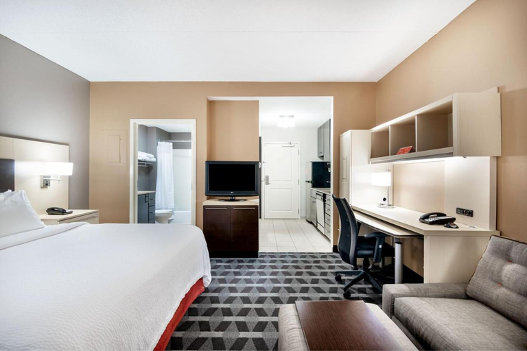 Bedroom 2, TownePlace Suites by Marriott Mooresville, Iredell