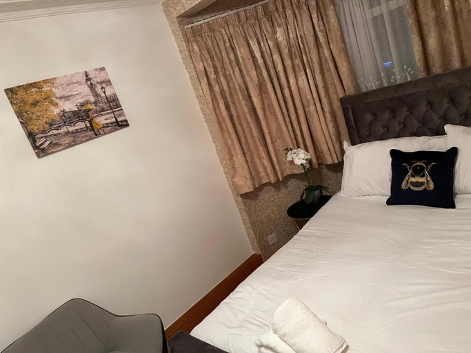 Bedroom 2, TJ Homes, London