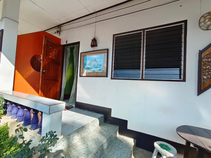 Others 3, Sunny in town hostel, Pai