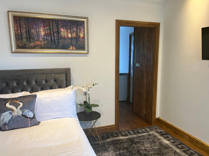 Bedroom 2, TJ Homes, London