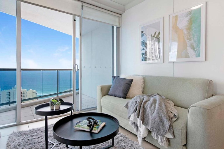 Others 2, Chevron Renaissance - Wow Stay, Gold Coast