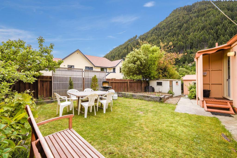Others 4, Central Peach - Queenstown Holiday Home, Queenstown-Lakes