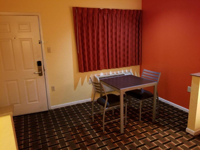 Others 5, Days Inn & Suites by Wyndham Beeville, Bee