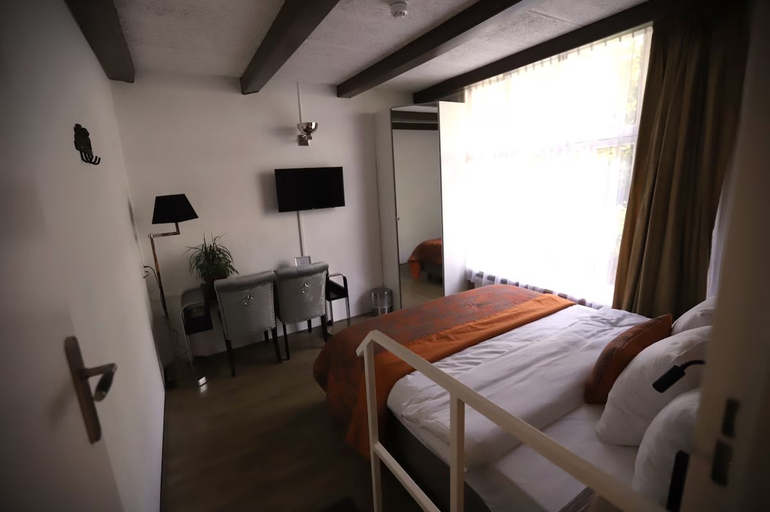 Bedroom 5, Hotel Jupiter Centre, Amsterdam
