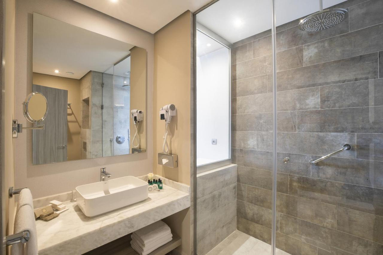Bathroom 4, Marina Bay City Center, Tanger-Assilah