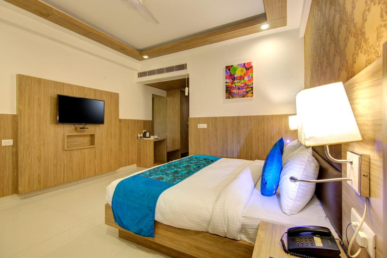 Bedroom 2, The Elevate Hotel, Delhi
