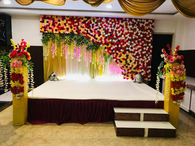 Business Facilities 4, Hotel Royal Galaxy, Kanpur Nagar