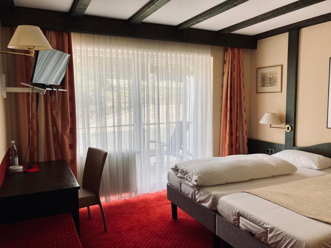 Bedroom 3, Berg-Gasthof Hotzelein, Forchheim