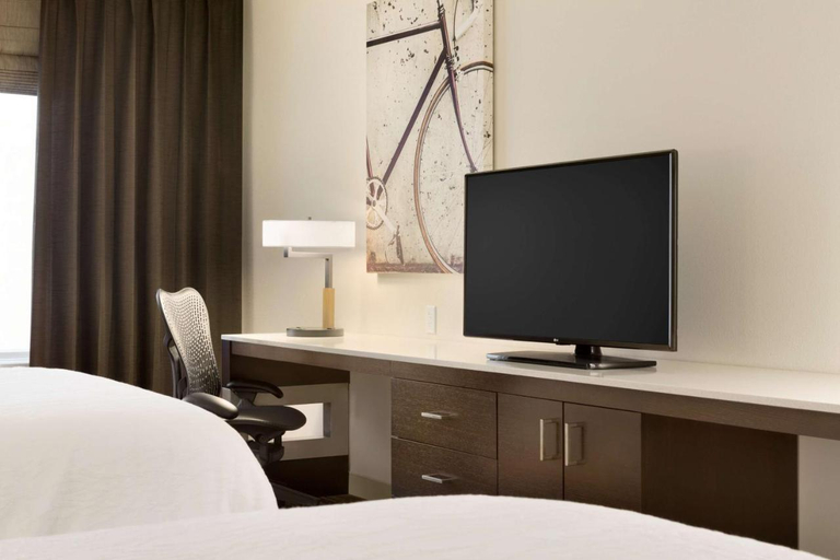 Bedroom 3, Hilton Garden Inn Birmingham Downtown, Jefferson