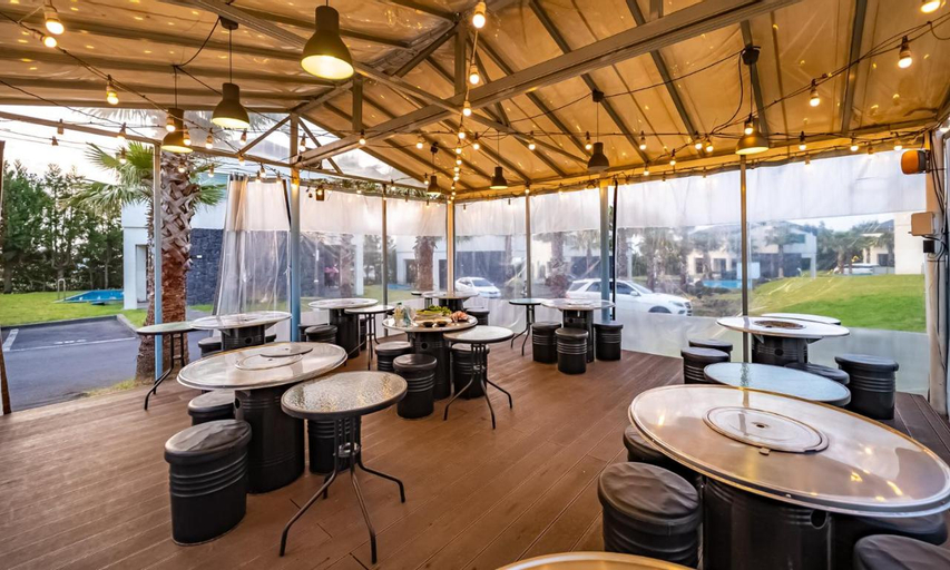 Food & Drinks 5, Pool & Villa Sorang, Jeju