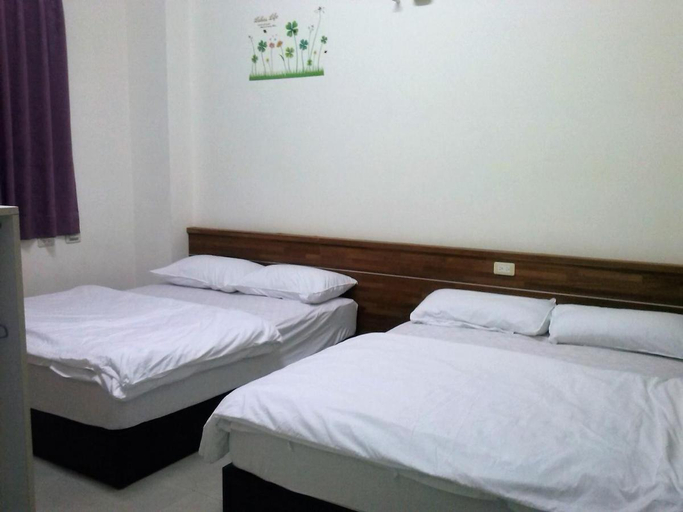 Bedroom 2, Lu He Feng Homestay, Yilan