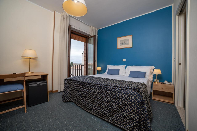 Bedroom 4, Hotel La Vela, Genova