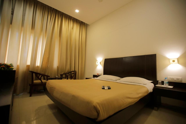 Bedroom 5, Hotel Great Maratha, Sangli