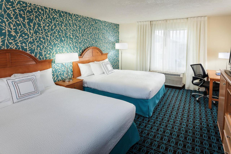 Bedroom 2, Fairfield Inn and Suites by Marriott Anchorage, Anchorage