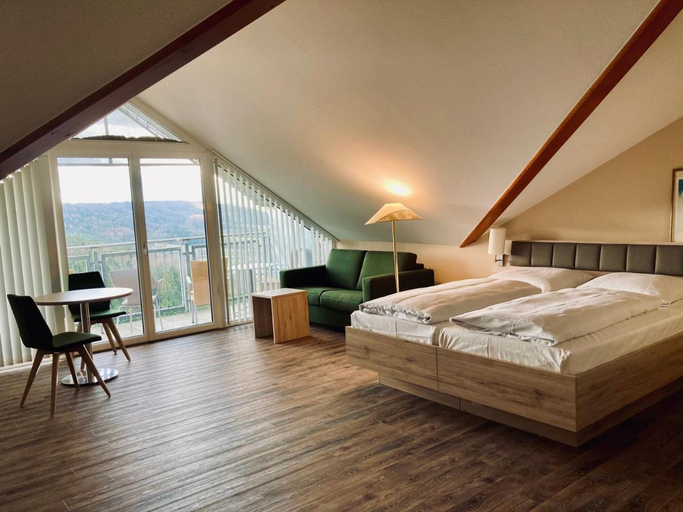 Bedroom 2, Berg-Gasthof Hotzelein, Forchheim