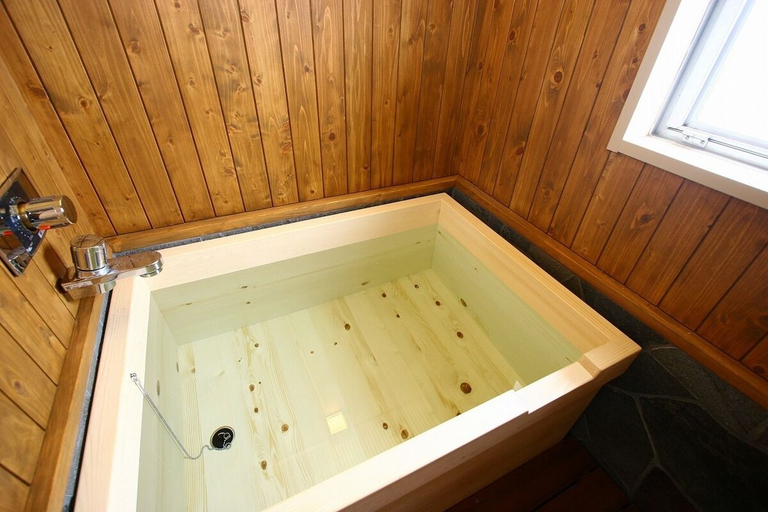 Bathroom, Shiosai Kirara Shokichi, Akō