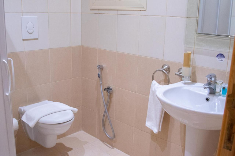 Bathroom 5, Al Maqam Hotel Suites, Makkah
