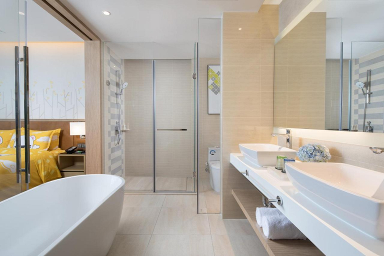 Bathroom 4, Holiday Inn SHAOGUAN DOWNTOWN by IHG, Shaoguan