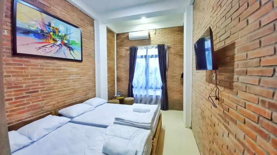 Bedroom 4, MIN GUEST HOUSE, Pacitan