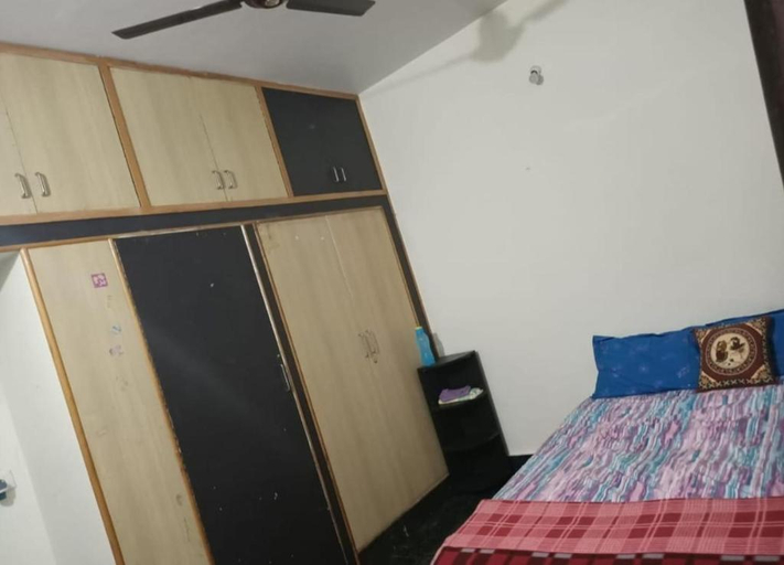 Bedroom 3, Akshay Sweet Home Stay, Mysore