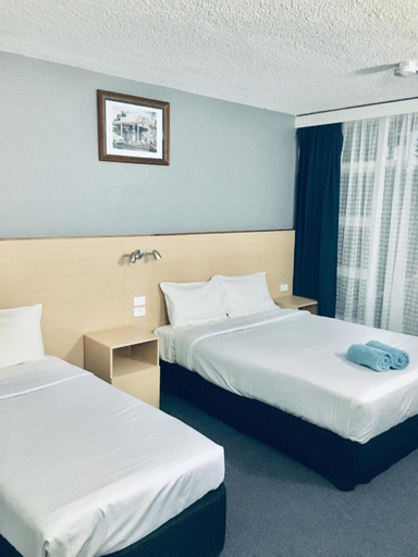 Bedroom 2, The Sands Motel Adelaide, Adelaide
