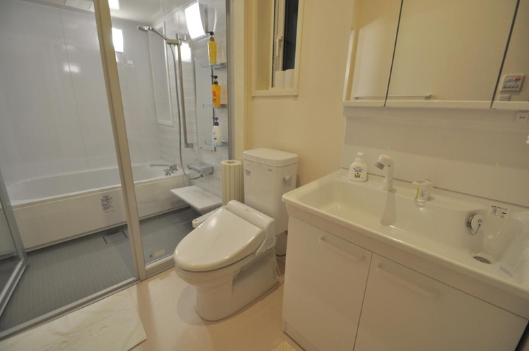 Bathroom 3, Cat's Villa Hakuba 3&4, Hakuba