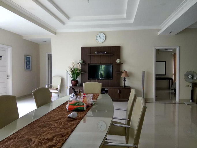 Others 4, Puri Ratna Joewita, Tanah Datar