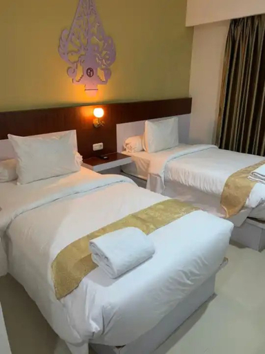 Bedroom 3, Manunggal Hotel, Bangka