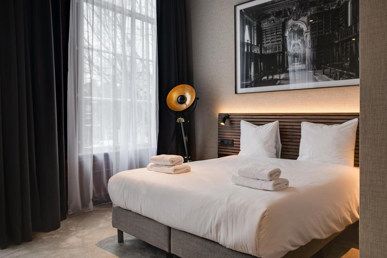 Bedroom 5, The Sixteen, Amsterdam