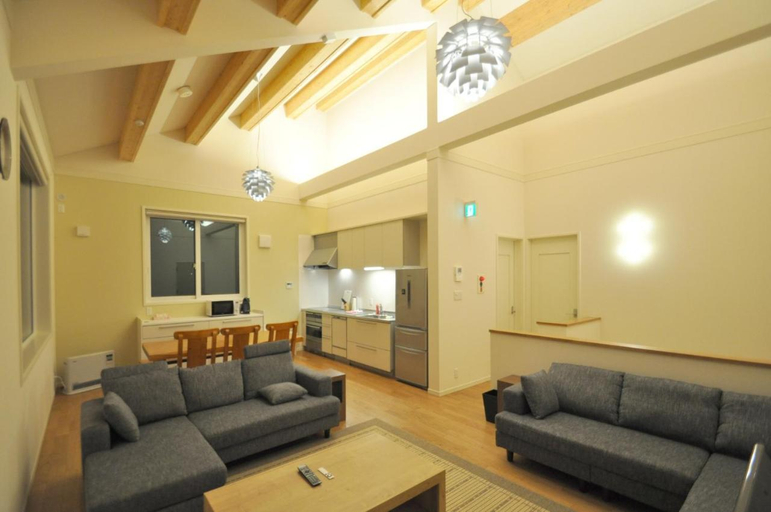 Others 4, Cat's Villa Hakuba 3&4, Hakuba