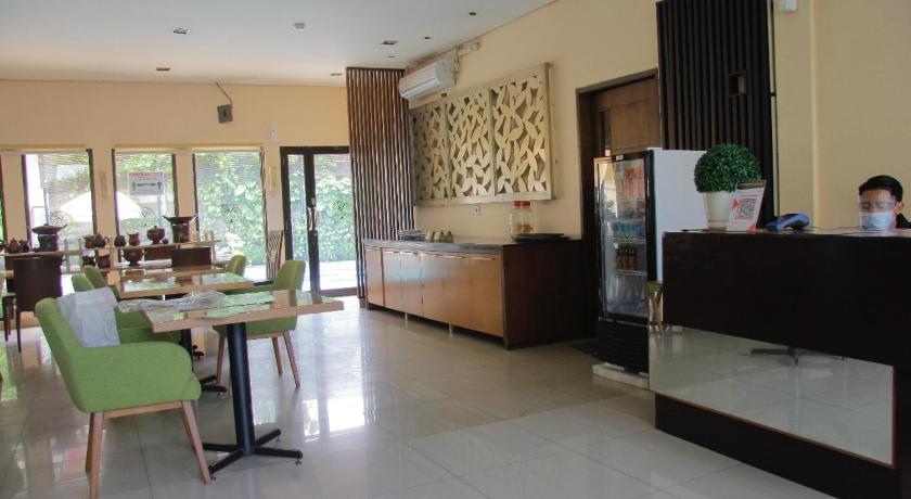 Others, President Executive Club, Cikarang