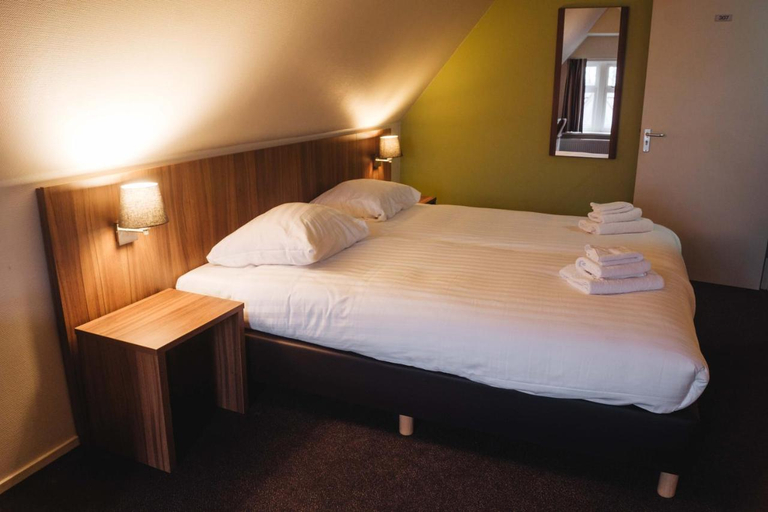 Bedroom 2, Hotel Eckhardt, Eemsmond