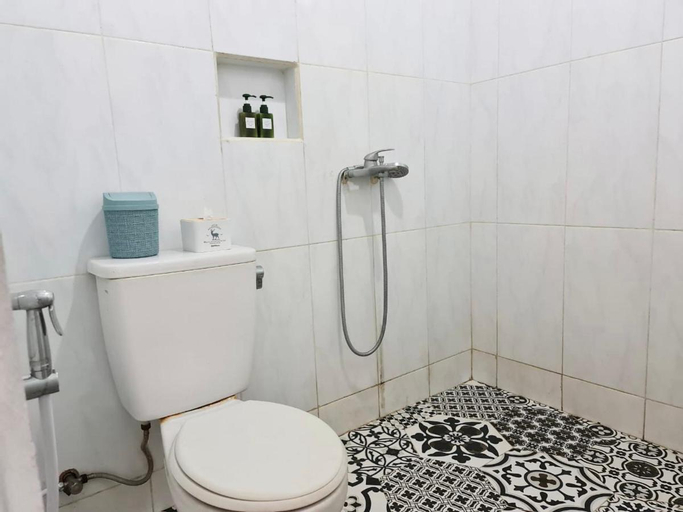 Bedroom 3, 37 Guesthouse, Central Jakarta