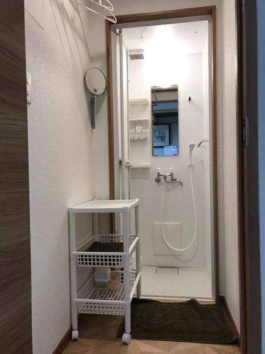 Bathroom, Nono teru Narita, Tomisato