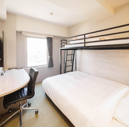 Bedroom 4, Super Chiba Ekimae, Chiba